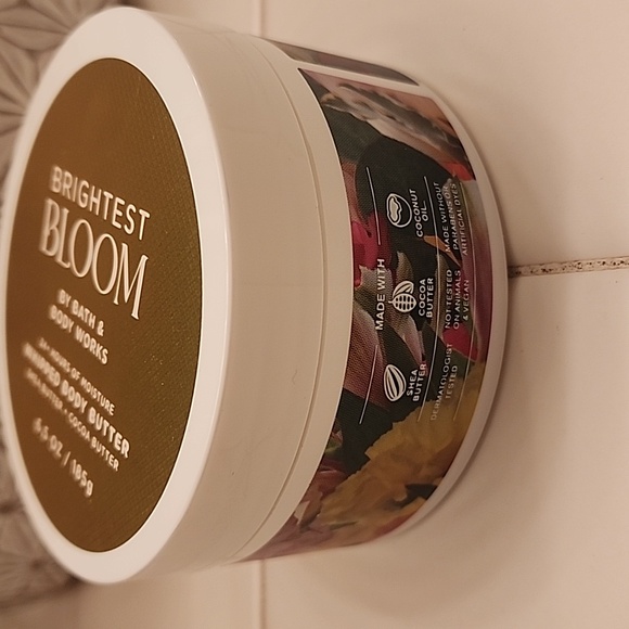 Bath and Body Works - Brightest Bloom - Picture 8 of 8